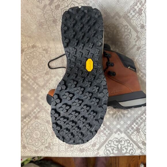 Vasque St. Elias Waterproof Leather Hiking Boots Women's Size 9 New - Picture 3 of 5